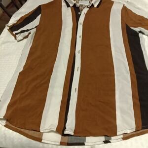 Men's Denim and Flower Short Sleeve Button Down Medium Striped Dress Shirt